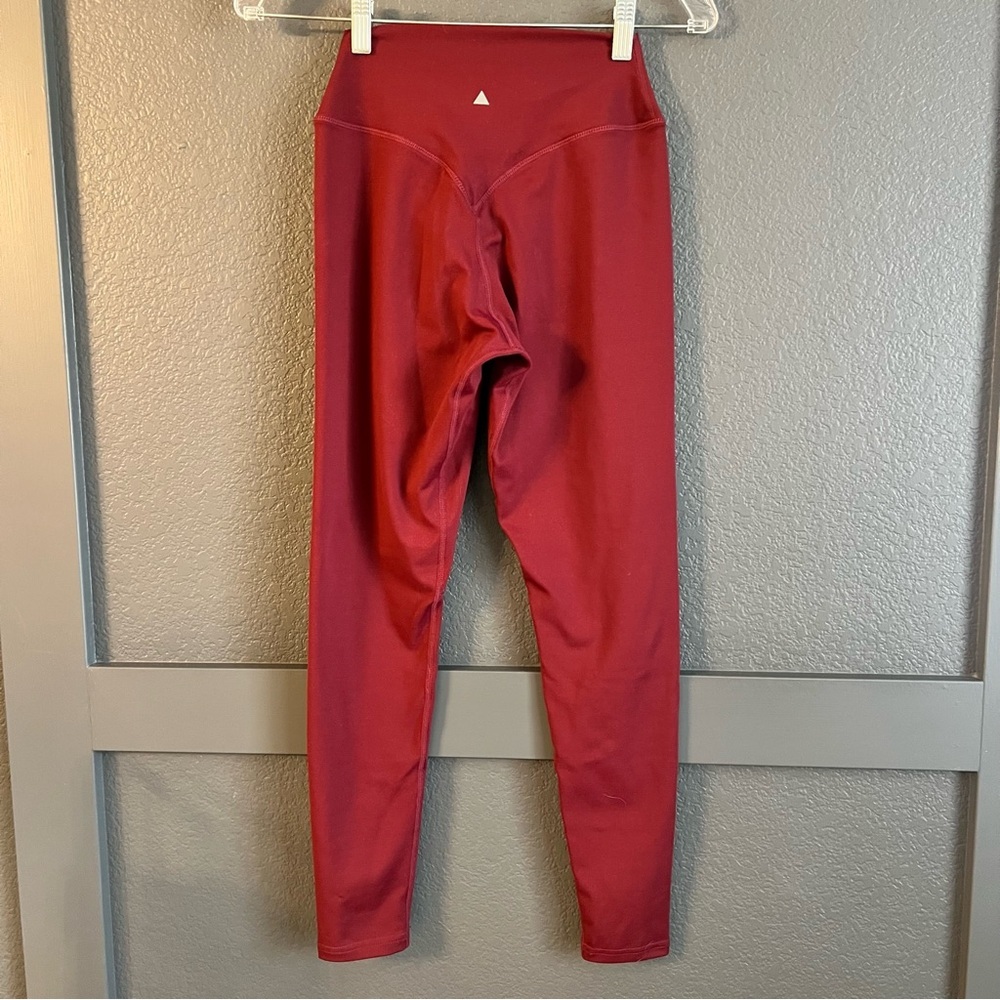 BALANCE ATHLETICA • Vitality OG leggings • Small maroon high rise